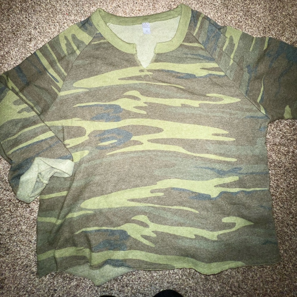 Alternative apparel crewneck